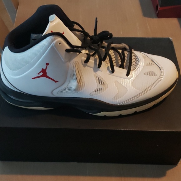 Jordan Play In These II - Picture 5 of 7